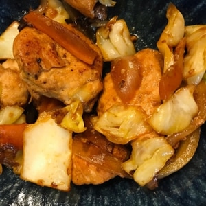 醤油麹鶏とキャベツの野菜炒め